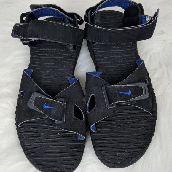 nike outdoor sandals